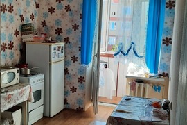 Продается большая 2-комнатная квартира с отличной планировкой , расположенная по адресу: ул. Попова, 64В