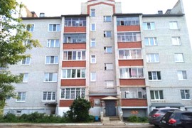 Продаётся отличная 3 комнатная квартира, улученной планировки по ул. Краснофлотская д. 1 на 4 этаже 5 этажного кирпичного дома, площадью 83,4 м2.