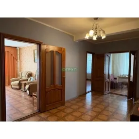 Продается 2-к квартира в кирпичном доме