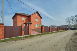 Продам 2-х эт дом Буденного 56