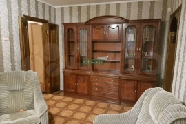 Продается  3x комнaтная квартирa.